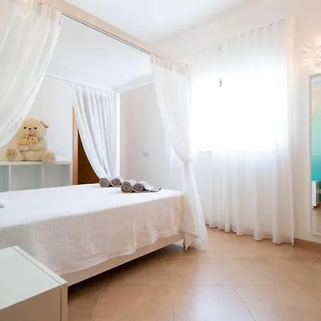 Azul Villa